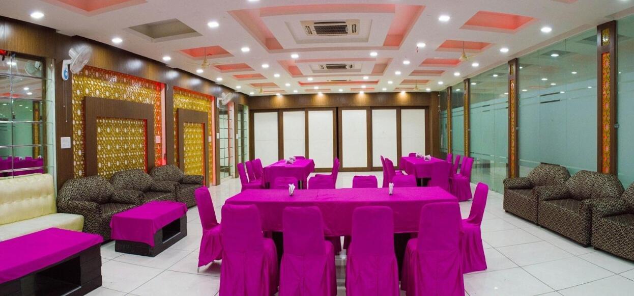 Hotel Anand Castle Kashipur Екстер'єр фото